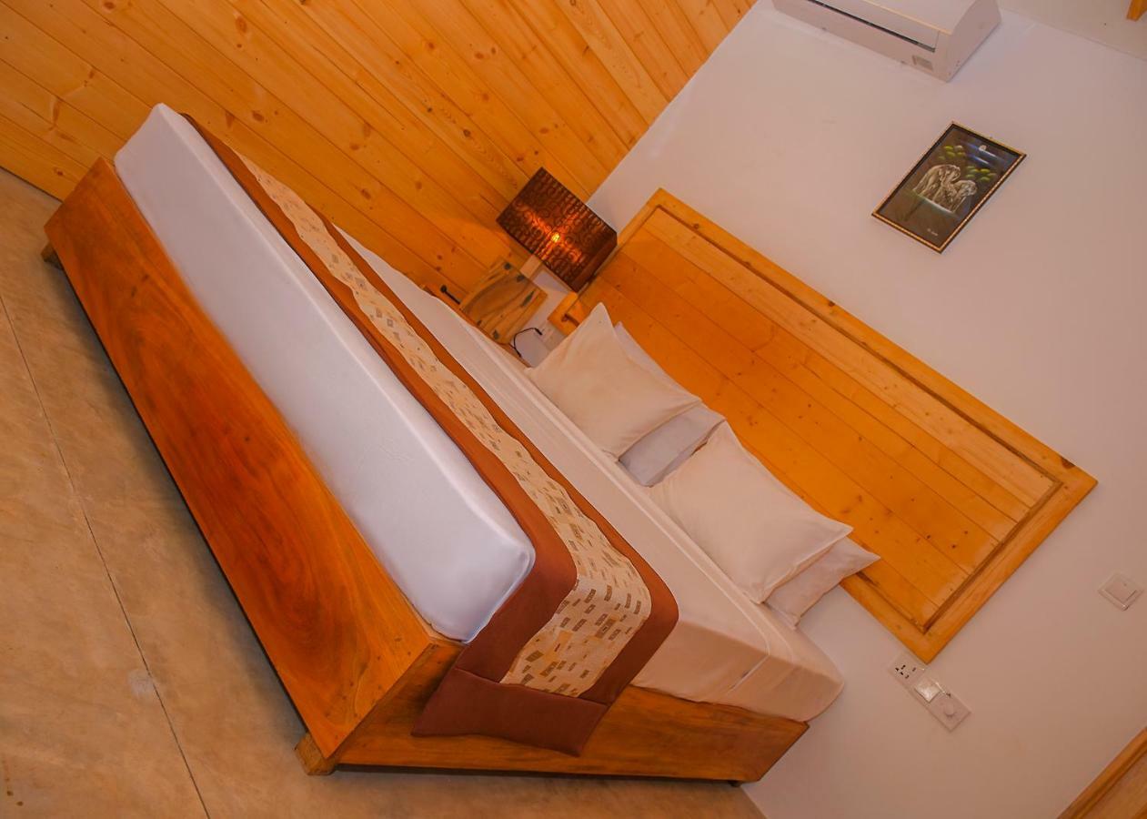 Trinco Relax Hut Trincomalee Exterior foto