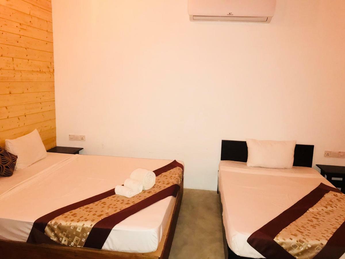 Trinco Relax Hut Trincomalee Exterior foto